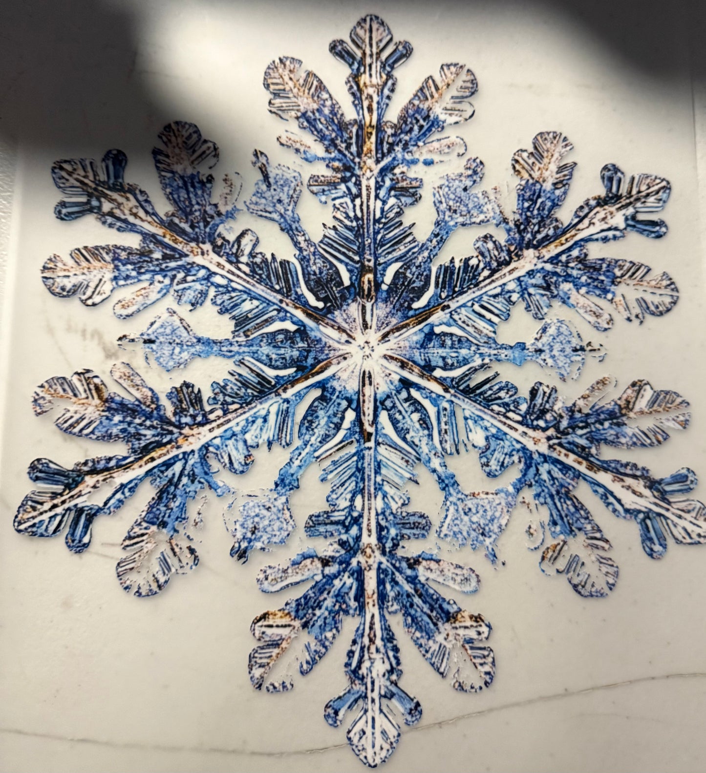 PRETTY SNOWFLAKE