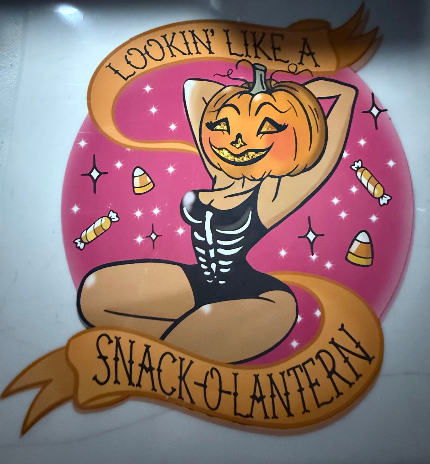 LOOKING LIKE A SNACKOLANTERN