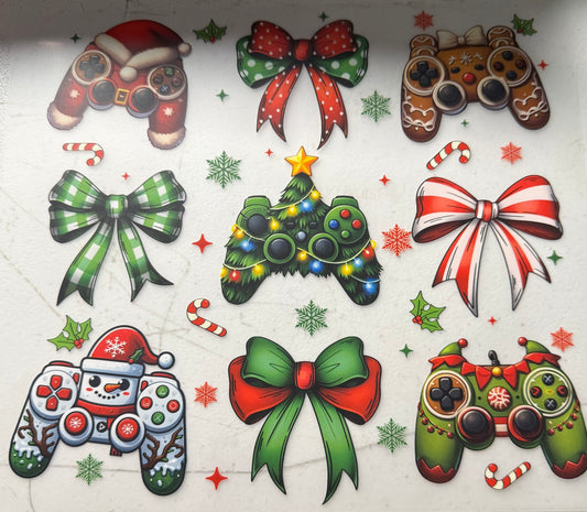 GAMER CONTROLLERS WITH BOWS