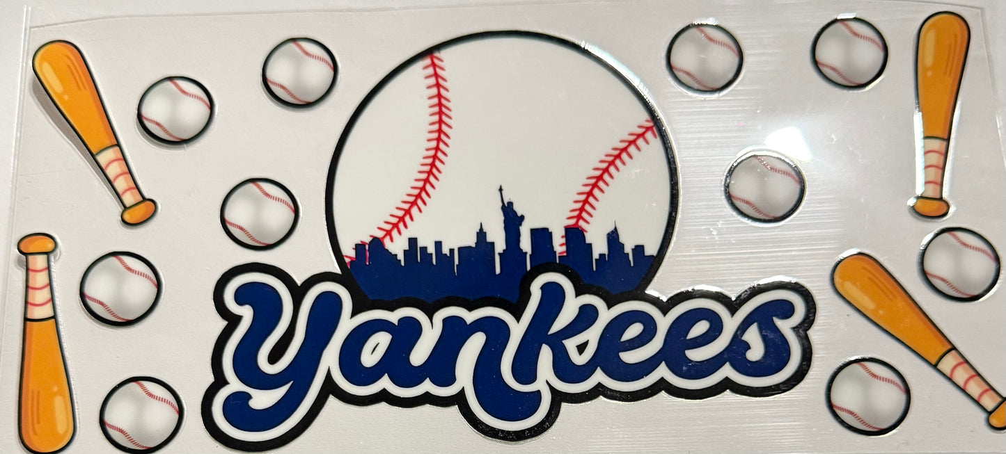 YANKEES BATS BALLS