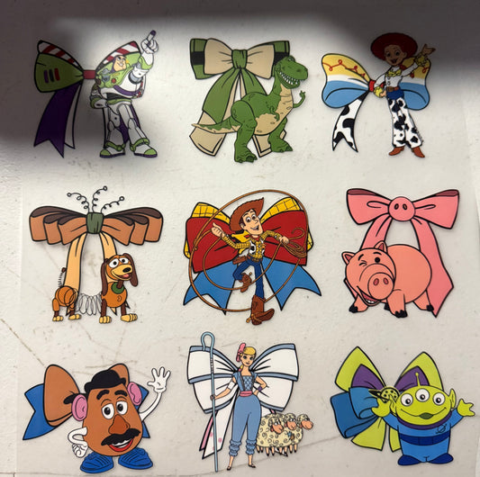 TOYS FRIENDS BOWS