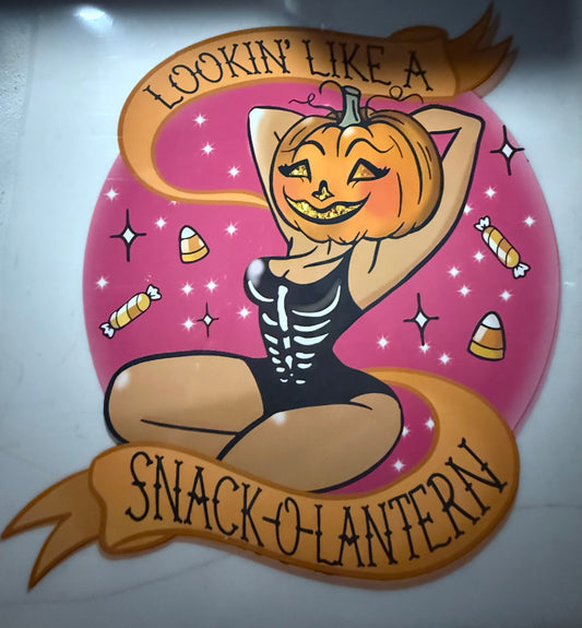 LOOKING LIKE A SNACKOLANTERN