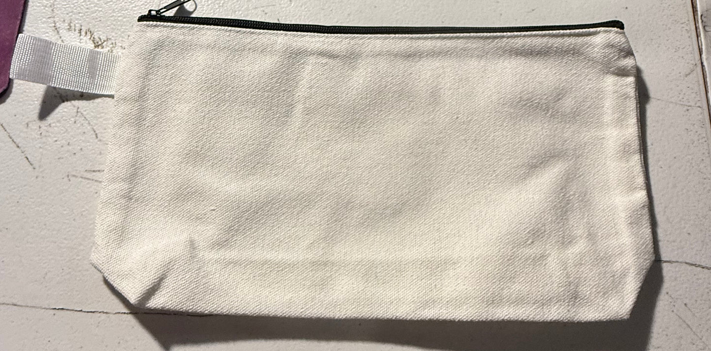 WHITE ZIPPER BAG