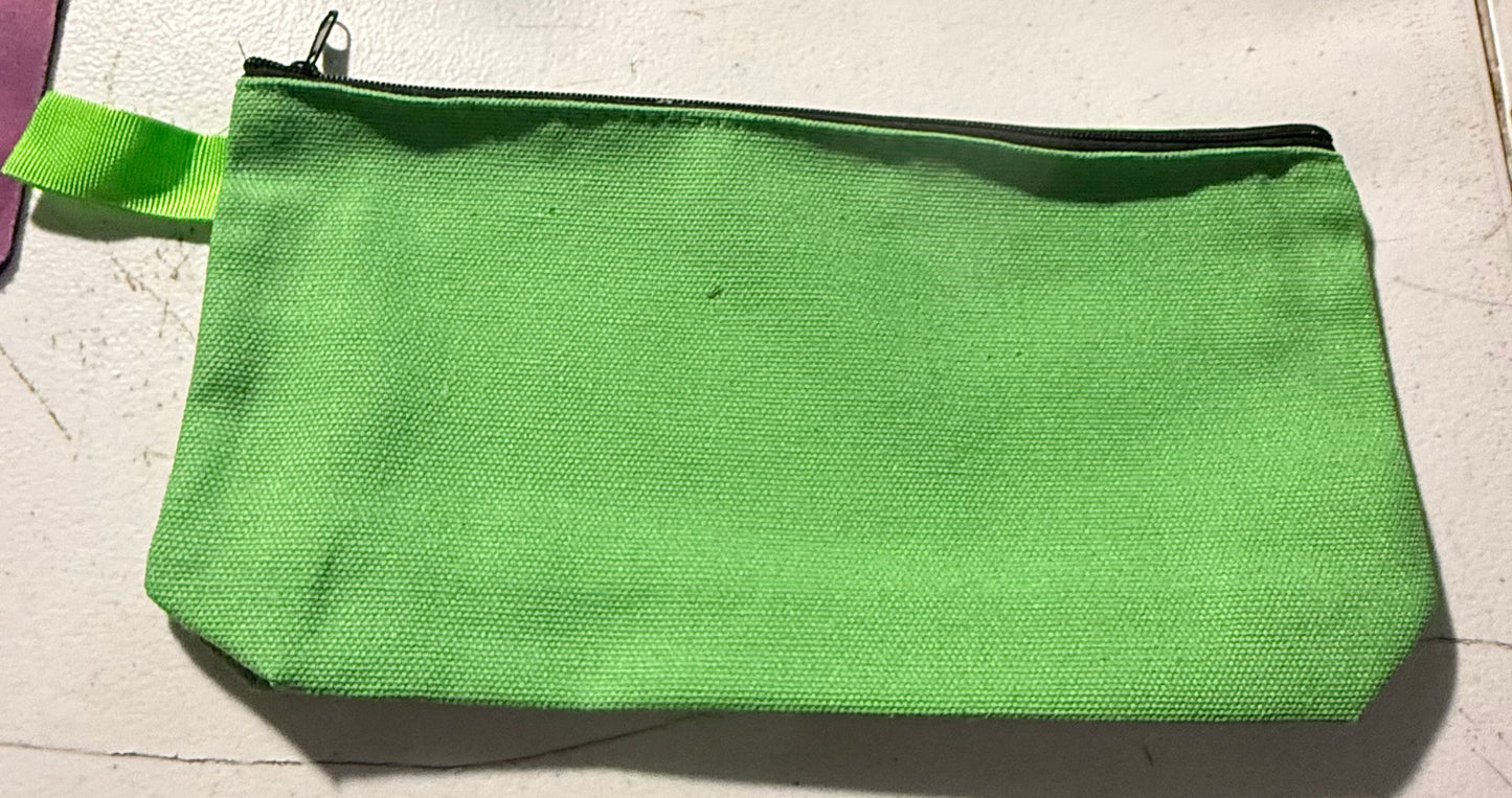 GREEN ZIPPER BAG